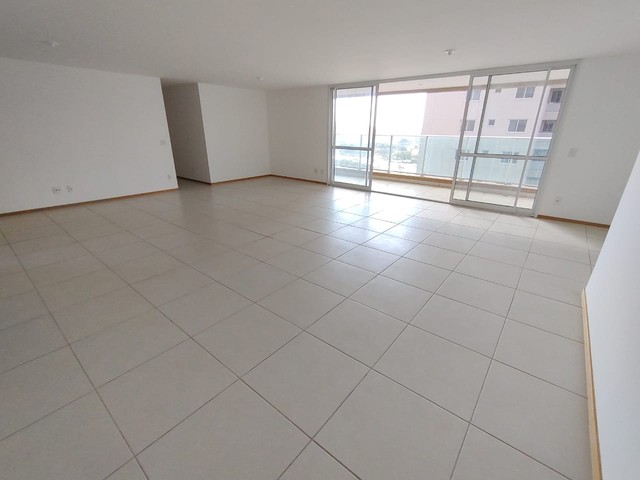 Apartamento para venda possui 203 metros quadrados com 4 quartos em Sul - Brasília - DF - Foto 11