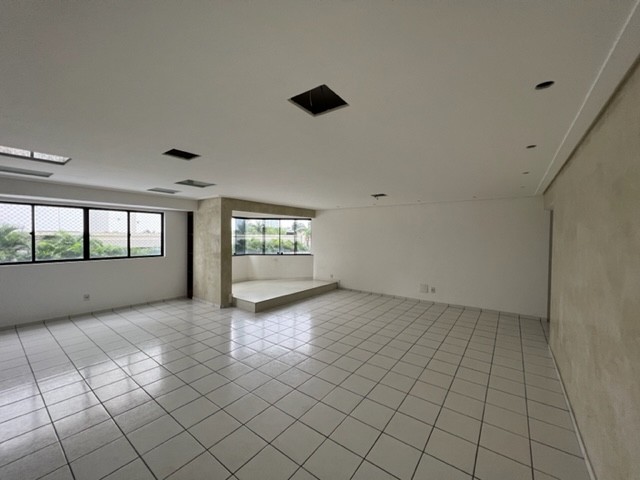 Apartamento para venda tem 190 metros quadrados com 3 quartos em Lagoa Nova - Natal - RN