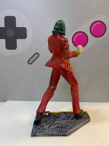 Estátua do Coringa Filme Joker Vilão do Batman Resina de 30cm - Foto 3
