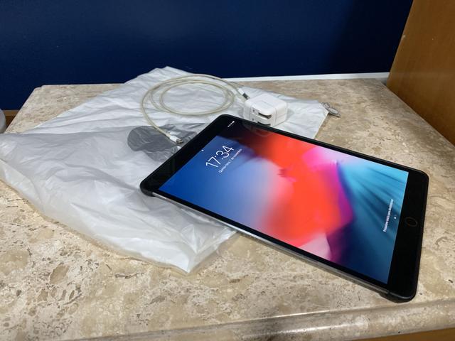 IPad Pro 10,5? - 64Gb - WiFi- 2a Geração c/ NF - Foto 4