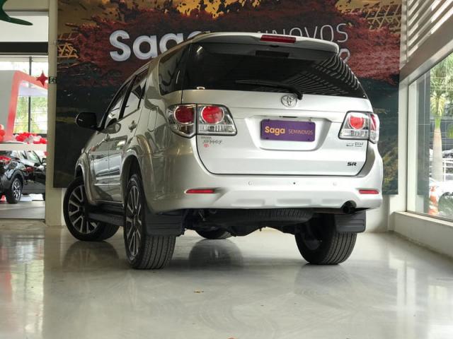 TOYOTA HILUX SW4 4X2SR - Foto 3