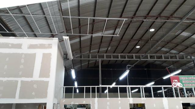 Pintura, drywall e steel frame