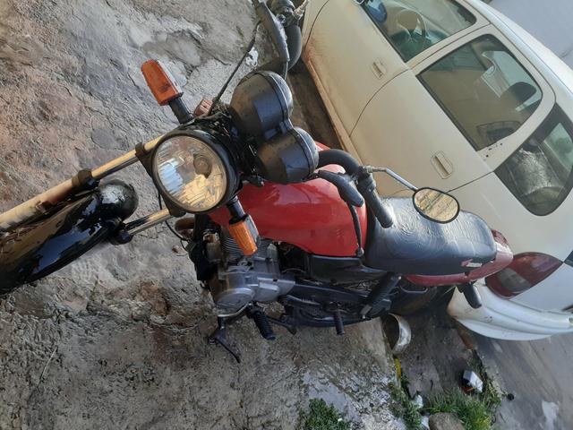Vendo ou troco titan 96 tudo em dias tudo ok