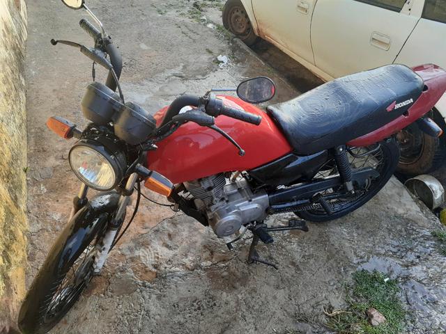 Vendo ou troco titan 96 tudo em dias tudo ok - Foto 2