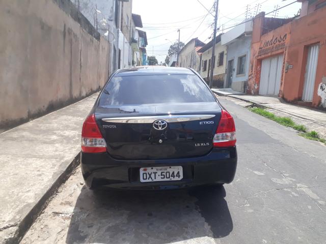 Vendo um Toyota etios 1.5 - Foto 2