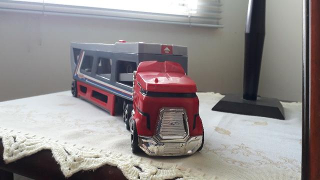 Caminhao de brinquedo hot wheels cegonha