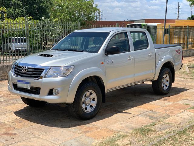 Hilux Stand CD 4x4 3.0 TBDie 14/15