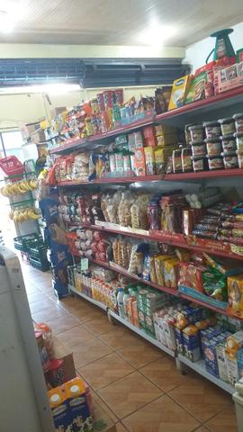 Mini Mercado fruteira e padaria em avenida de grande fluxo