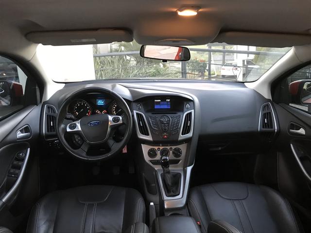 Ford Focus SE Manual 2015 - Foto 6