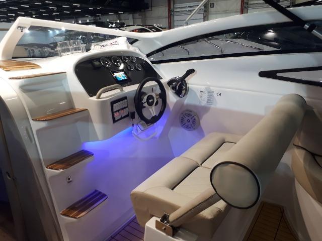 Lancha Ventura 300 Day Cruiser - Ñ e NX/Focker/FS/Phantom/Solara/Mestra - Foto 4