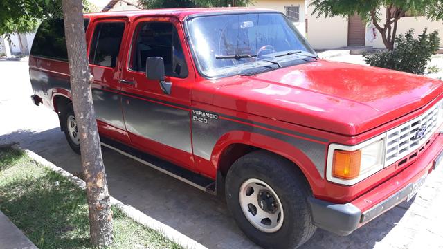D 20 Veraneio -12 Lugares + bagageiro/Diesel - Motor Pericles 4cc /1991 -Ar Condicionado - Foto 2