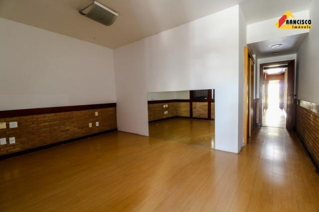 Casa Comercial para aluguel, 3 quartos, 4 vagas, Centro - Divinópolis/MG - Foto 17