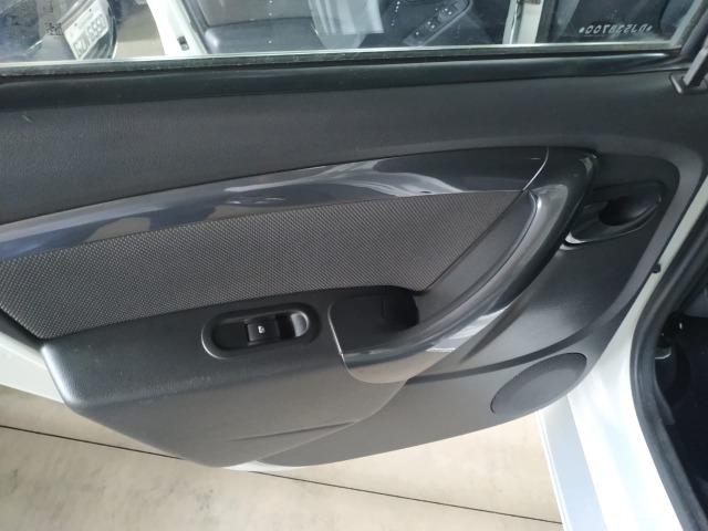 Duster 1.6 D 4x2 - Foto 11