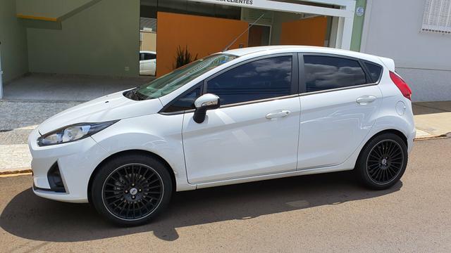 Ford Fiesta 1.6 automático 2018 TOP