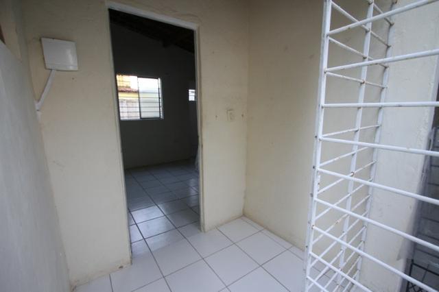 Alugo Casa