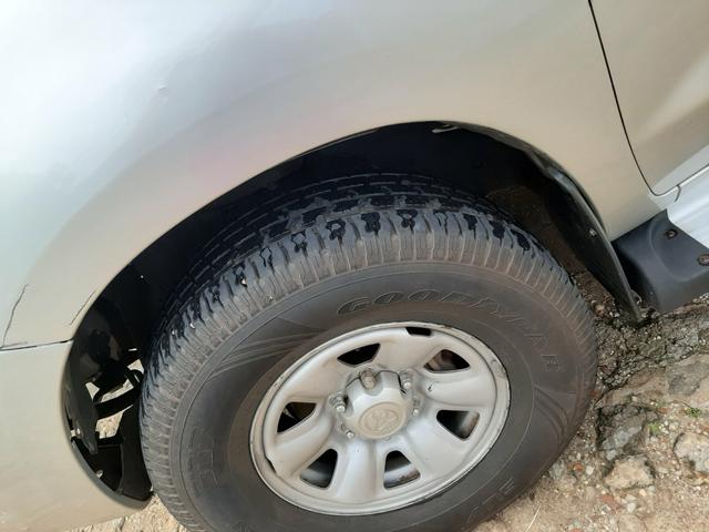 Vede se Toyota HILUX2010 - Foto 2