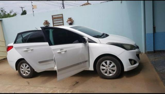 HB 20S pouco rodado