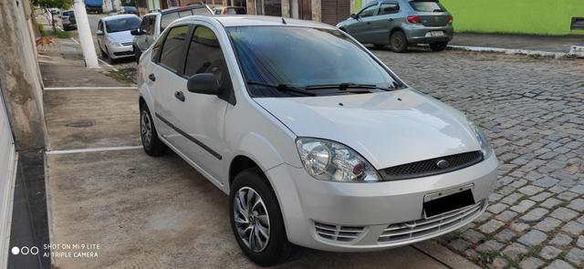 Vendo Fiesta sedan 1.0 flex completo - Foto 2