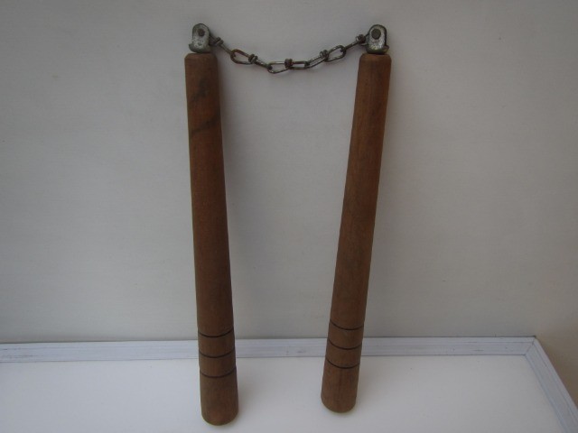 Nunchaku antigo de madeira - Foto 2