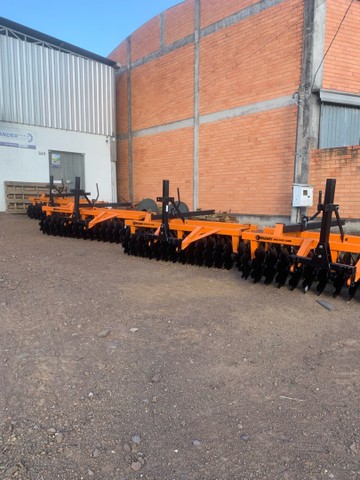 Grade niveladora 28 discos nova discos de 22 polegadas - Foto 5