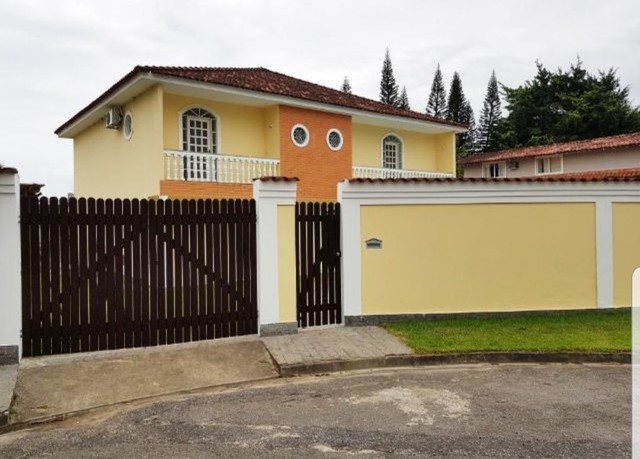 Casa de Praia com 5 Qtos, Piscina, Churrasqueira e Deck - Angra dos Reis RJ - Foto 2