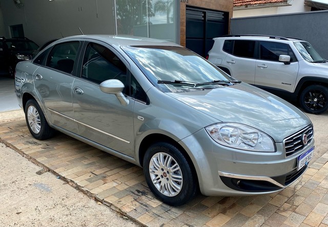 FIAT LINEA ESSENCE 1.8 FLEX 16V 4P 2016 - 1067610412 | OLX