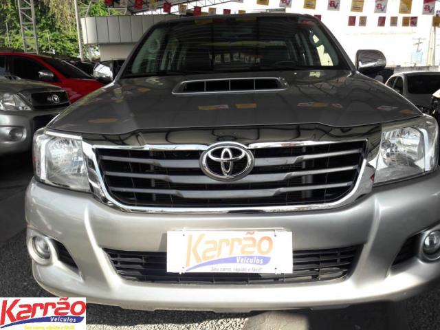 Toyota Hilux CD 4X4 SRV - Foto 2