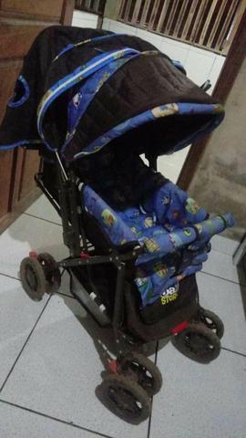 Vendo esse carrinho de bebe