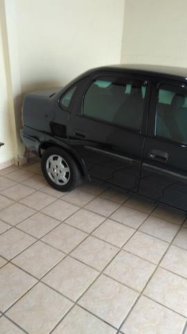 Corsa Classic Sedã 1.0 Flex, em ótimo estado de conservação - Foto 4