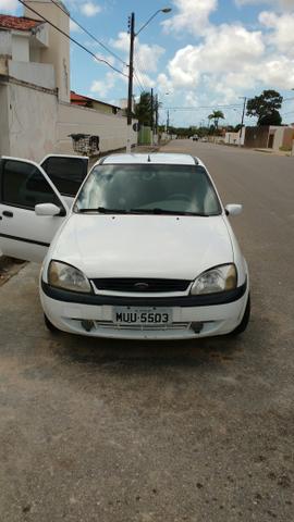 Vendo e troco fiesta 2001 com ar condicionado - Foto 5