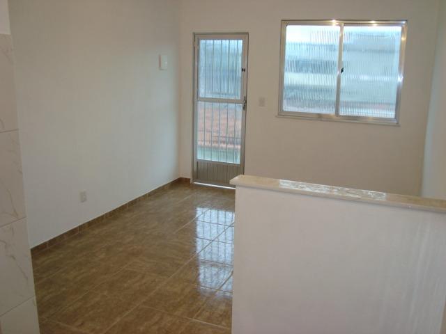 Kitinetes ótima localização e muito familiar - Foto 2