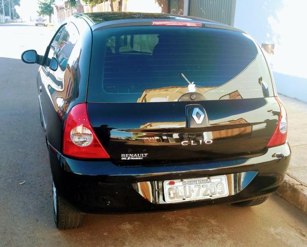 Clio - Foto 3