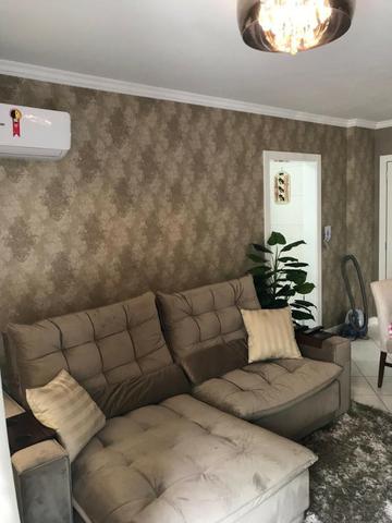 Belissimo apto finamente mobiliado e decorado em Edificio frente MAR na Meia Praia - Foto 11