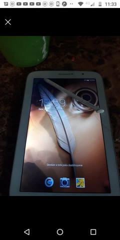 Vendo um tablet Galaxy note com a canetinha