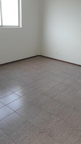 Apartamento amplo no Rio Vermelho,2 quartos - Foto 5