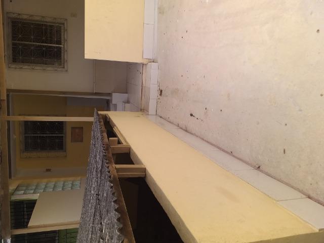 Casinha de frente de rua independente com garagem