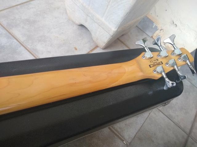 Contra baixo ibanez Gio soundgear 6 cordas ativo com case - Foto 5