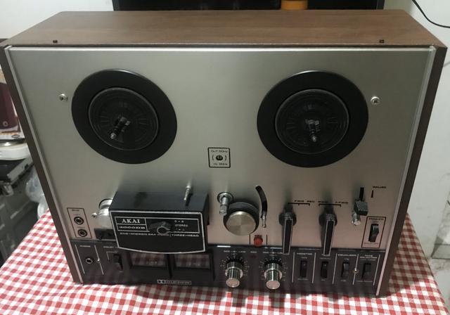 Gravador de rolos, reel to reel Akai 4000db