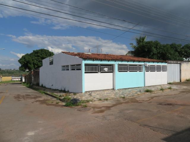 Casa com quatro quartos, duas suites, na laje. Esquina - Foto 20