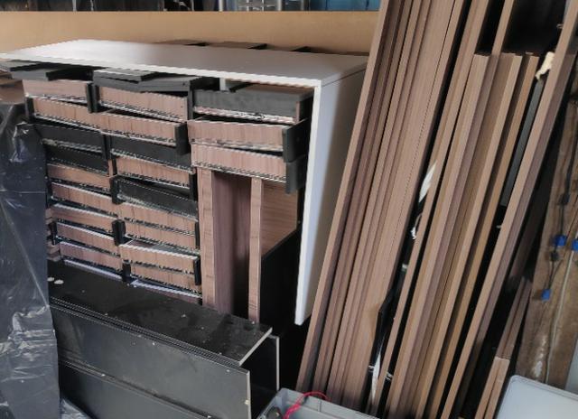 Estrutura nova MDF para Coworking ou trading- 30 operadores - Foto 3