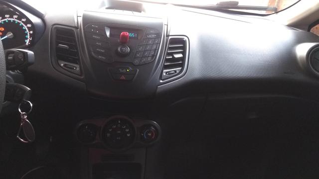 New Fiesta 1.5 mecânico