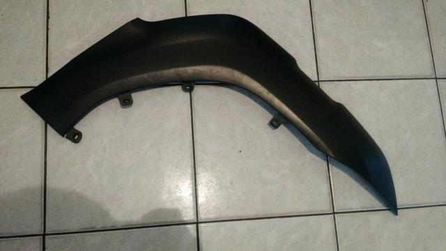 Moldura do paralama direito Toyota Etios Cross