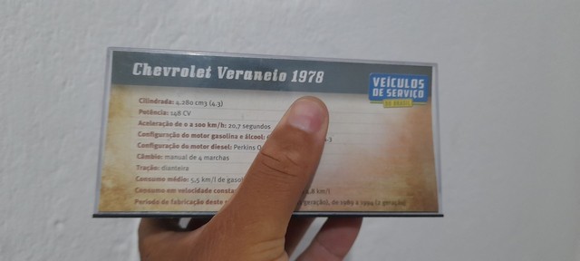 Miniatura veraneio ambulância na escala 1/43 - Foto 4
