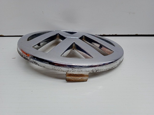 1044 Emblema Vw Grade Dianteira Gol Parati Saveiro Fox G4 - Foto 5