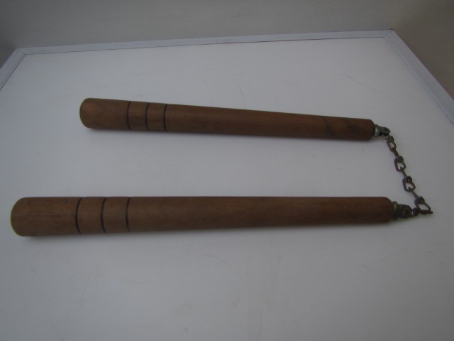 Nunchaku antigo de madeira - Foto 5