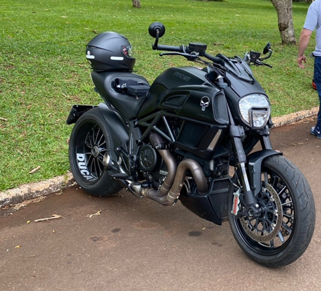 DUCATI DIAVEL DARK