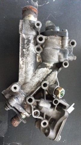 Carcaça Válvula Termostática Citroen Picasso 2.0 16V