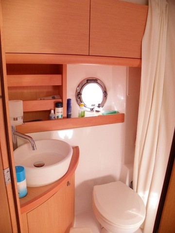 Beneteau 38 Ht com 2 x Volvo D4 300 - não Phantom 40 Sessa 36 40 Armatti - Foto 12