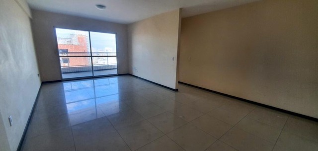 Apartamento com 3 suítes, 2 vagas, à venda, 123 m² por R$ 800.000 - Fátima - Fortaleza/CE  - Foto 2