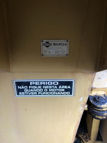 Rolo Compactador Muller VAP 70 900 horas - Foto 4